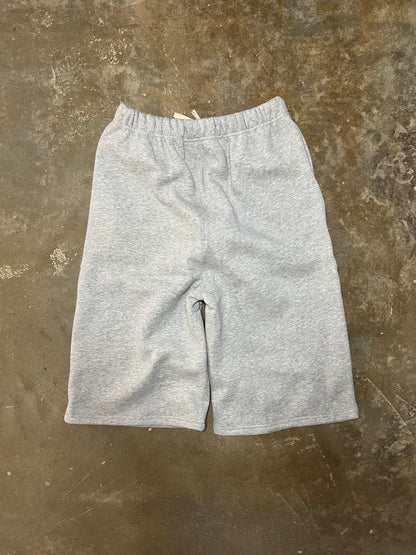 ESSENTIAL BAGGY SHORTS — HEATHER GREY