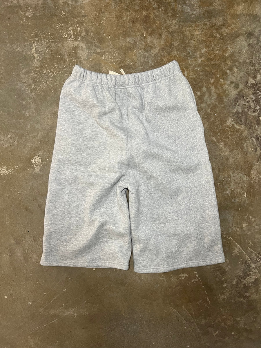 ESSENTIAL BAGGY SHORTS — HEATHER GREY